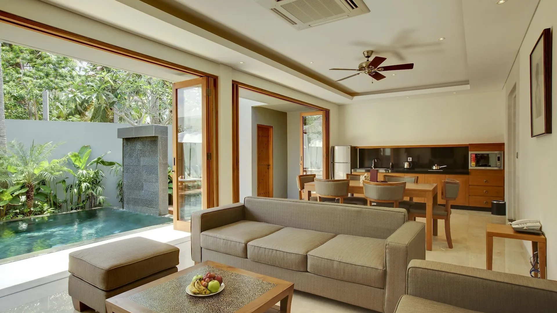 Koenokoeni Villa Seminyak