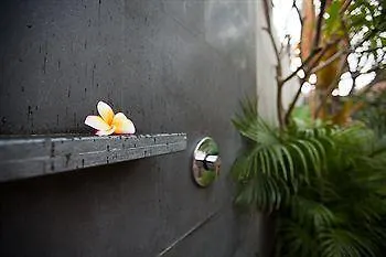 Koenokoeni Villa Seminyak